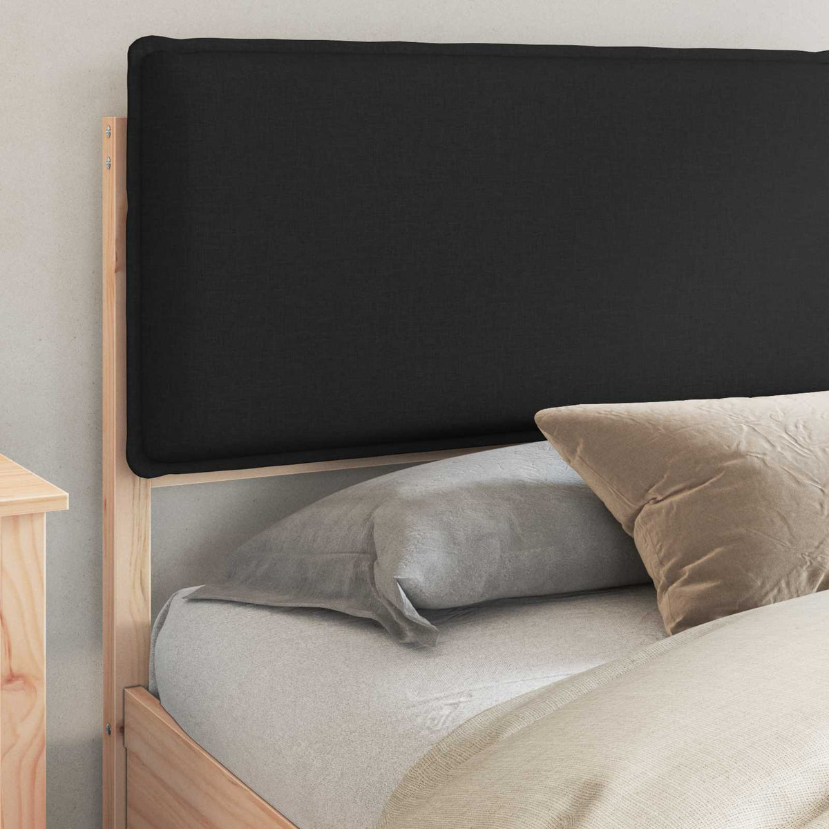 Letto con Testiera Rivestita Nero 180 x 200 cm Pino massello | homemem39