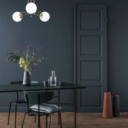 Lampadario Elegante in Metallo e Vetro