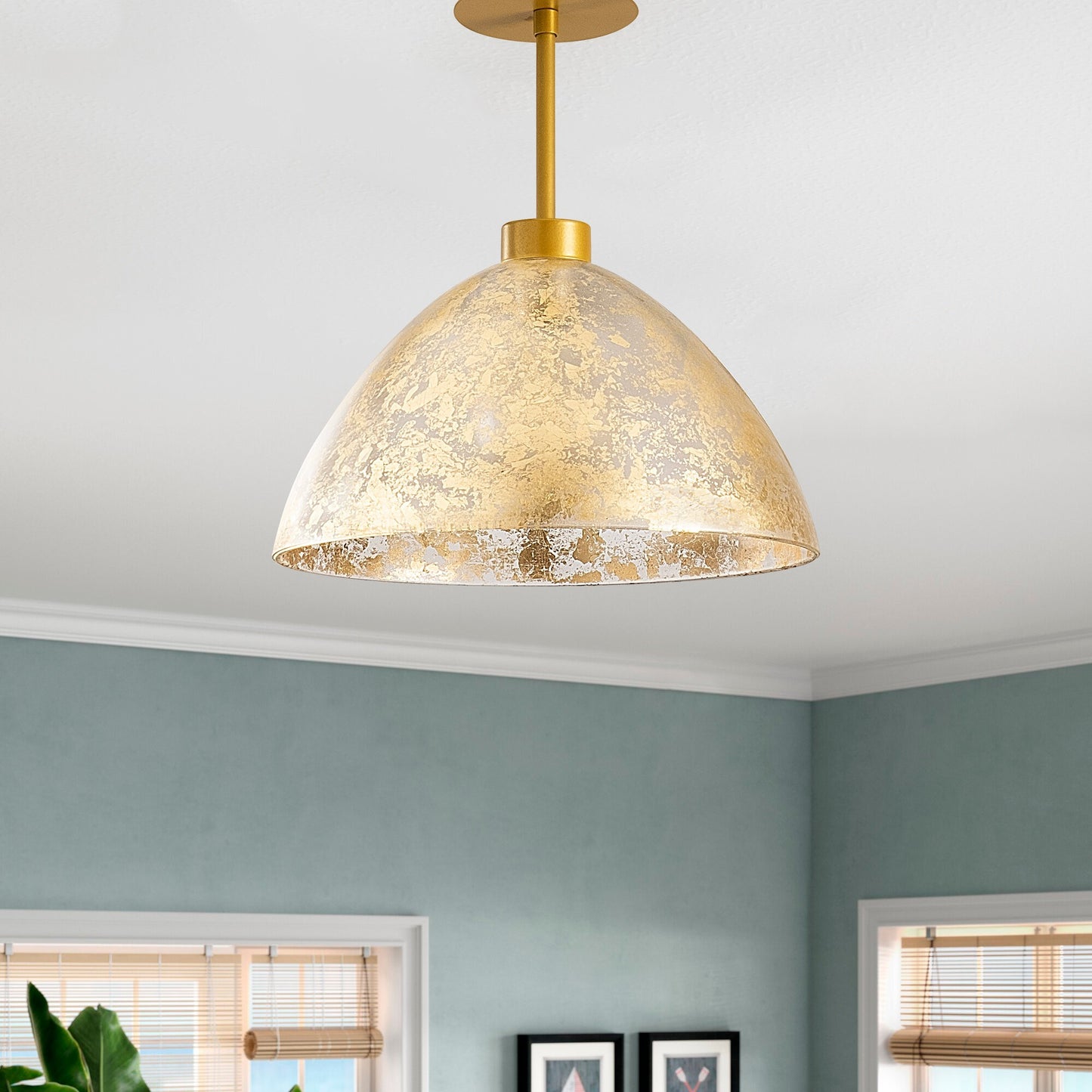 Lampadario Elegante in Metallo e Vetro