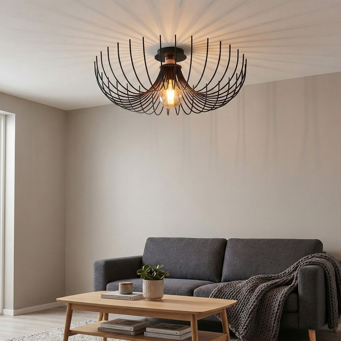 Lampadario Elegante in Metallo e Vetro