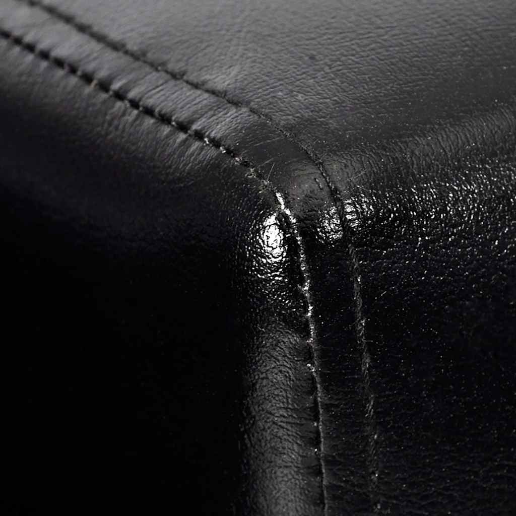 Poltrona a Pozzetto Nera in Similpelle - homemem39