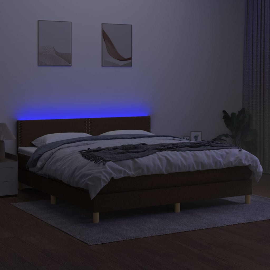 Letto a Molle Materasso e LED MarroneScuro 180x200cm in Tessuto | homemem39