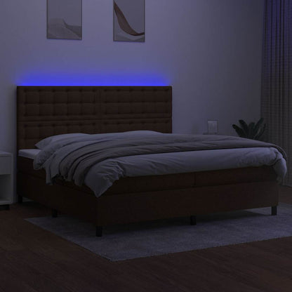 Letto a Molle Materasso e LED Marronescuro 200x200cm in Tessuto