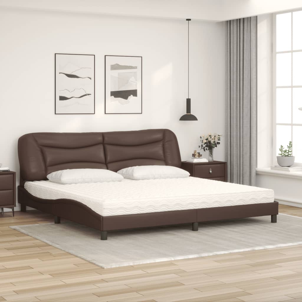 Letto con Materasso Hvar Marrone 200x200cm in Similpelle - homemem39