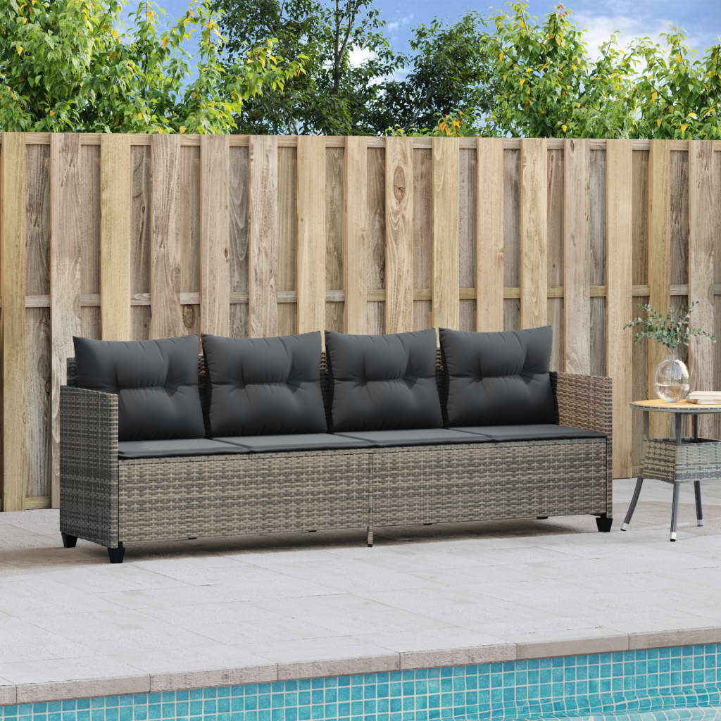 Sunbed with Gray Polyrattan Cushions