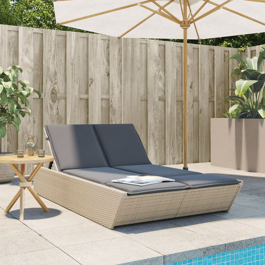 Sun lounger with Beige Polyrattan cushions