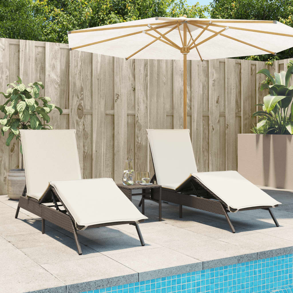 Lettini Prendisole 2 pz con Tavolino Marrone in Polyrattan