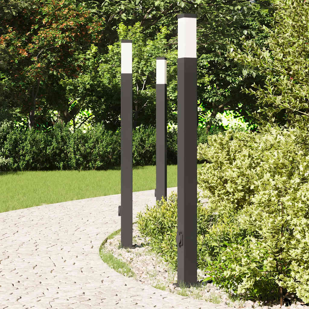 Lampioni a palo con presa elettrica 3 pz 110 cm Nero IP44 | homemem39
