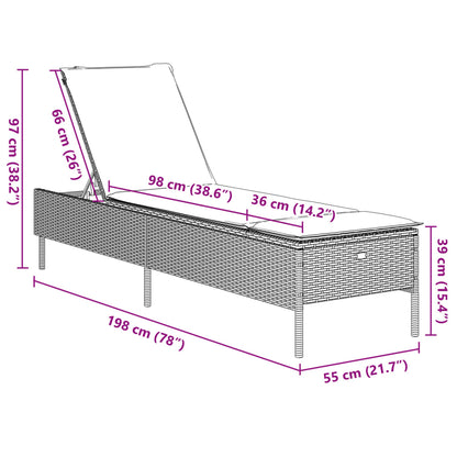 2 Stück Sonnenliegen mit beigen Polyrattan-Kissen