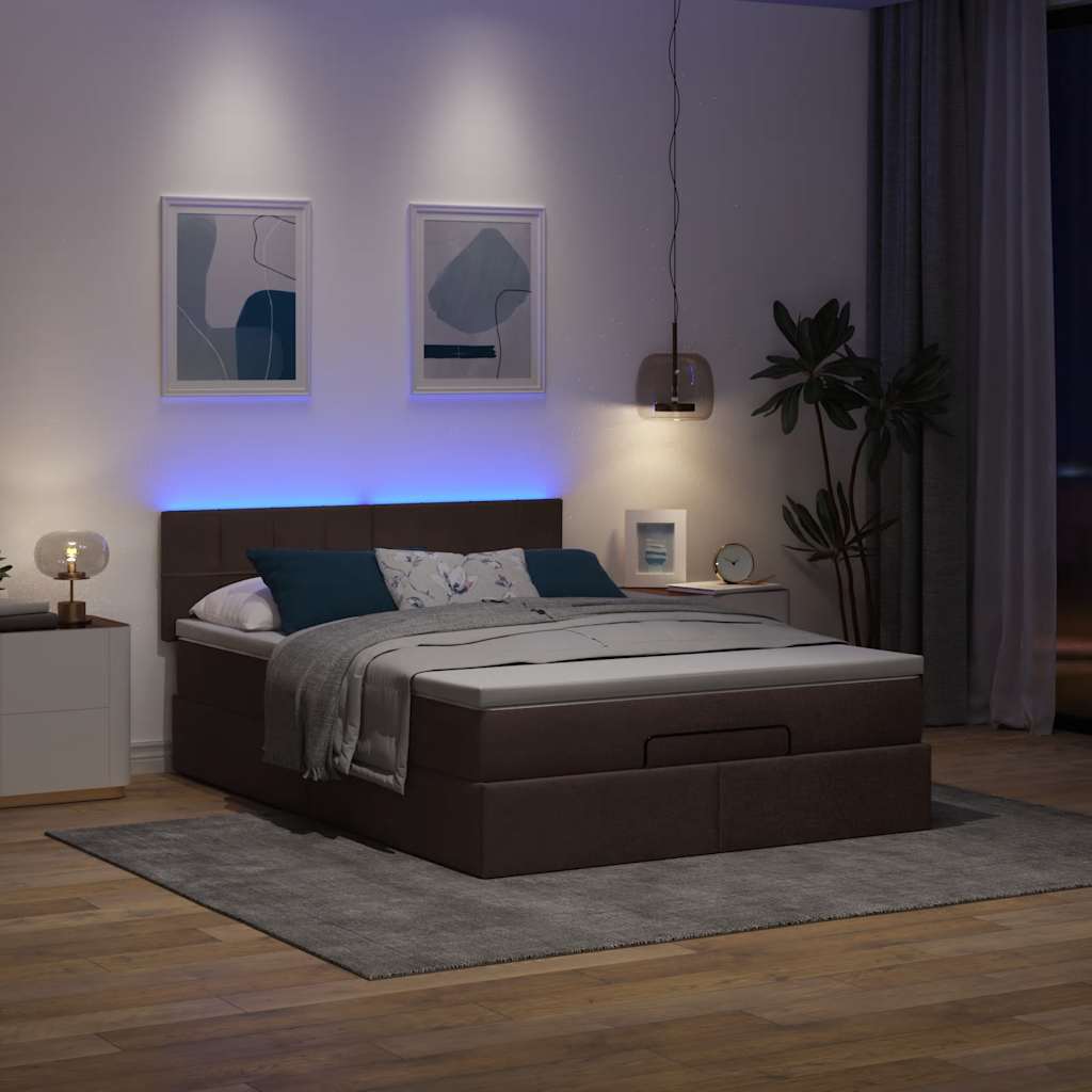 Pouf Letto con Materasso e LED Marrone Scuro 140x190 cm