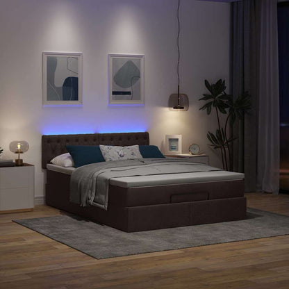 Pouf Letto con Materasso e LED Marrone Scuro 140x190 cm