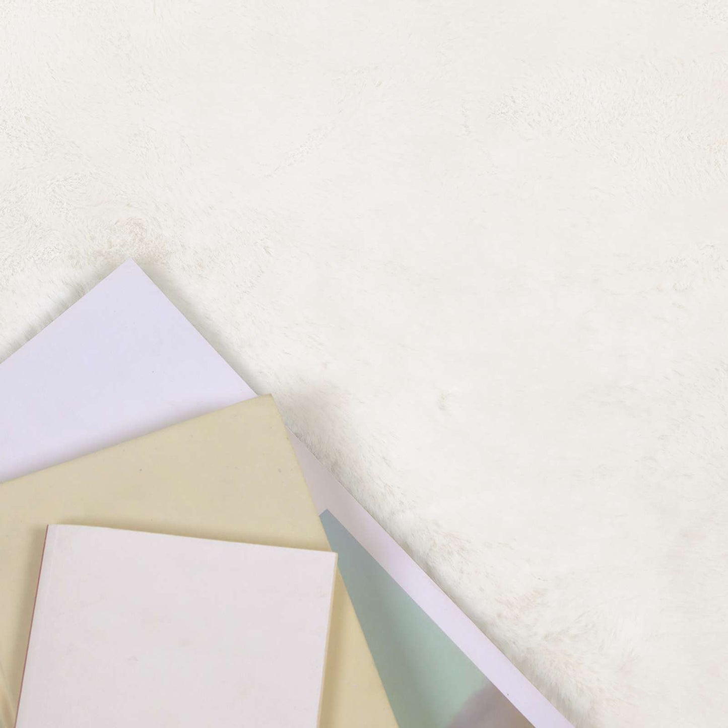 Tappeto in Pelliccia Sintetica di Coniglio Olite Crema