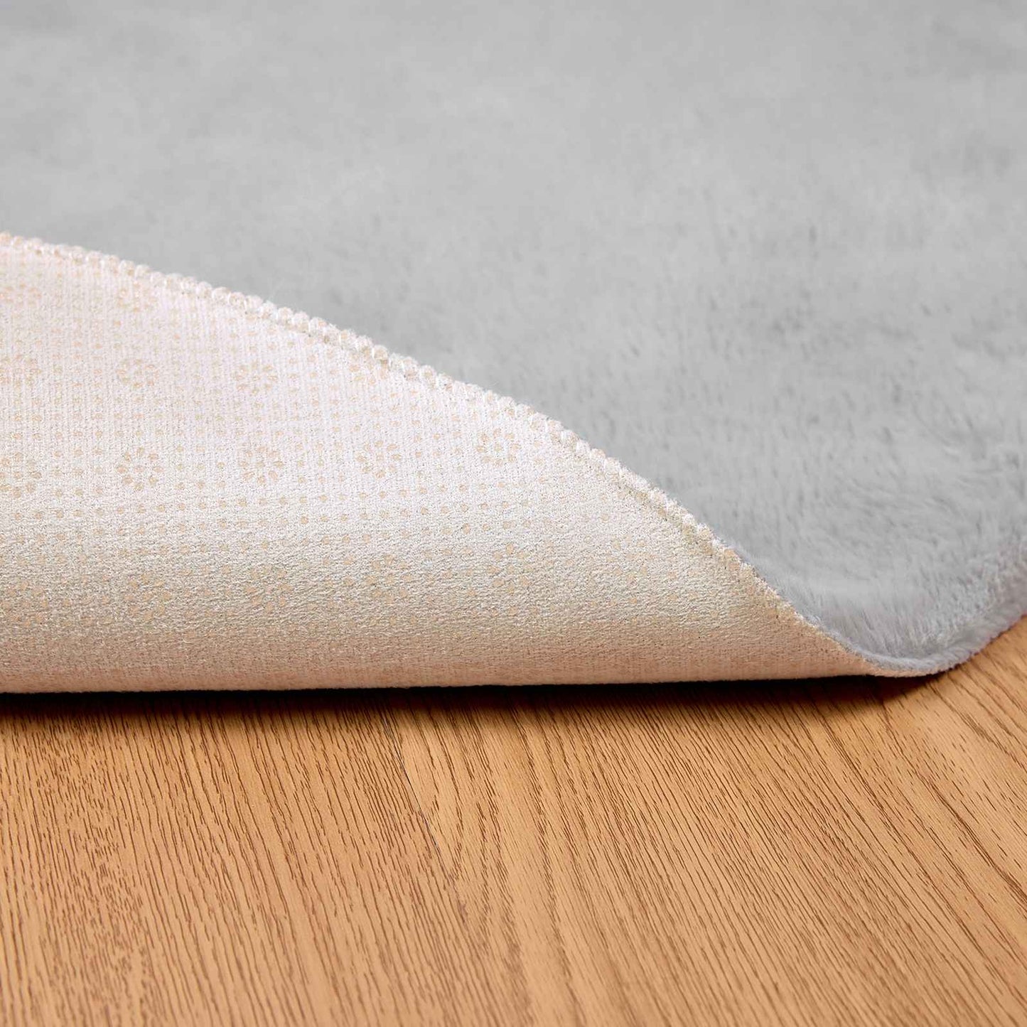 Tappeto in Pelliccia Sintetica di Coniglio Olite Grigio