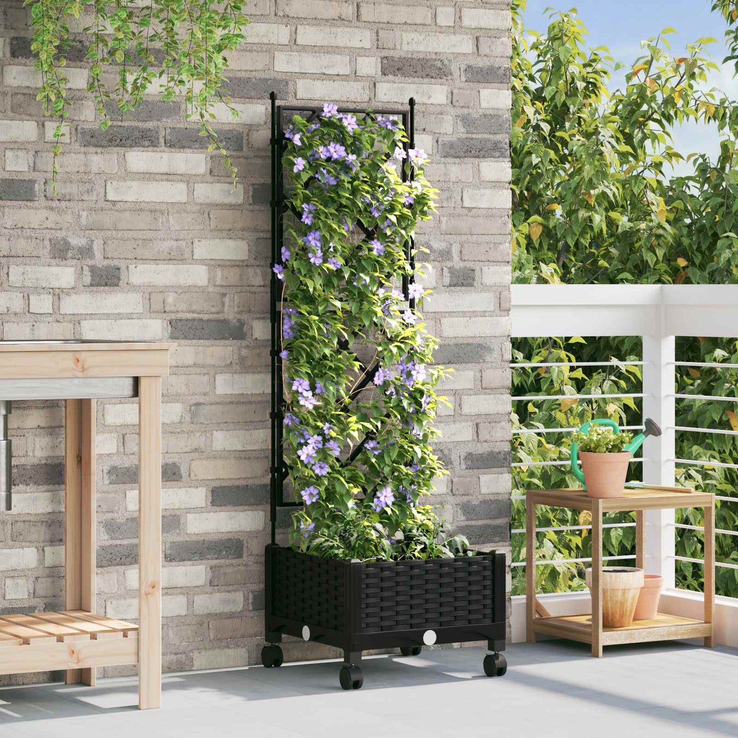 Vaso da giardino con grigliato e ruote Nero 40 x 40 x 131,5 cm | homemem39
