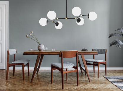 Lampadario Elegante in Metallo e Vetro