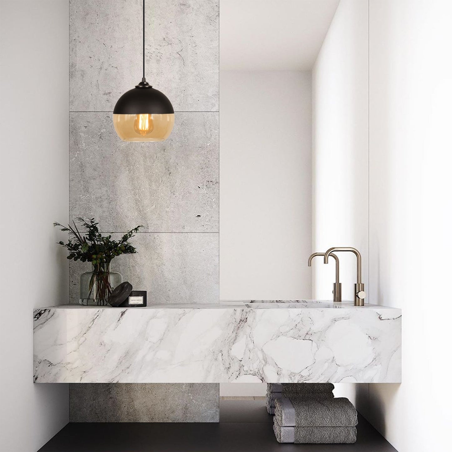 Lampadario Elegante in Metallo e Vetro